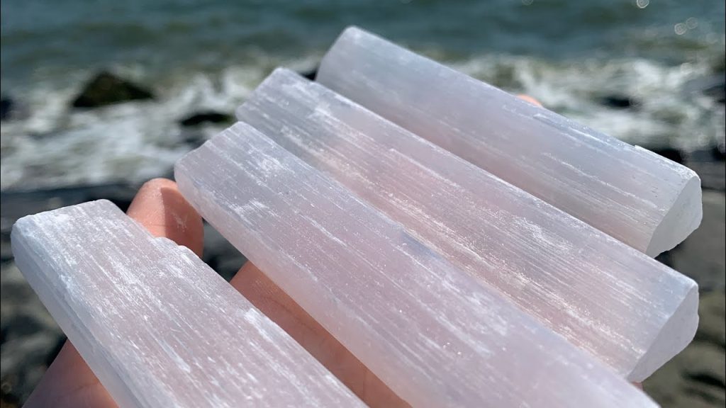 Selenit Taşı Nasıl Oluşur?