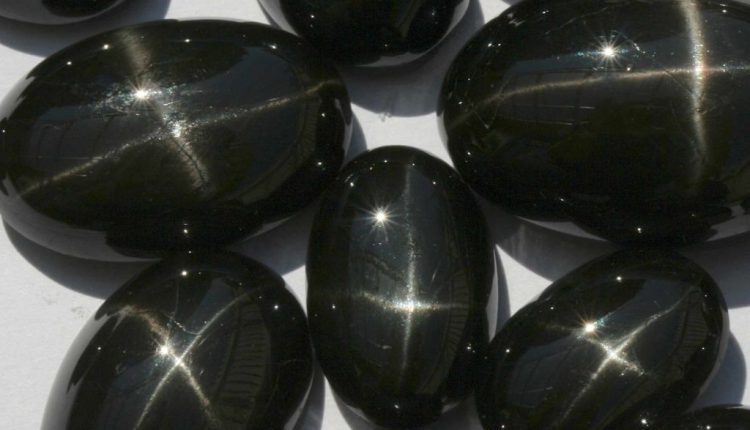 Yıldız Taşı Nedir? Özellikleri Nelerdir?