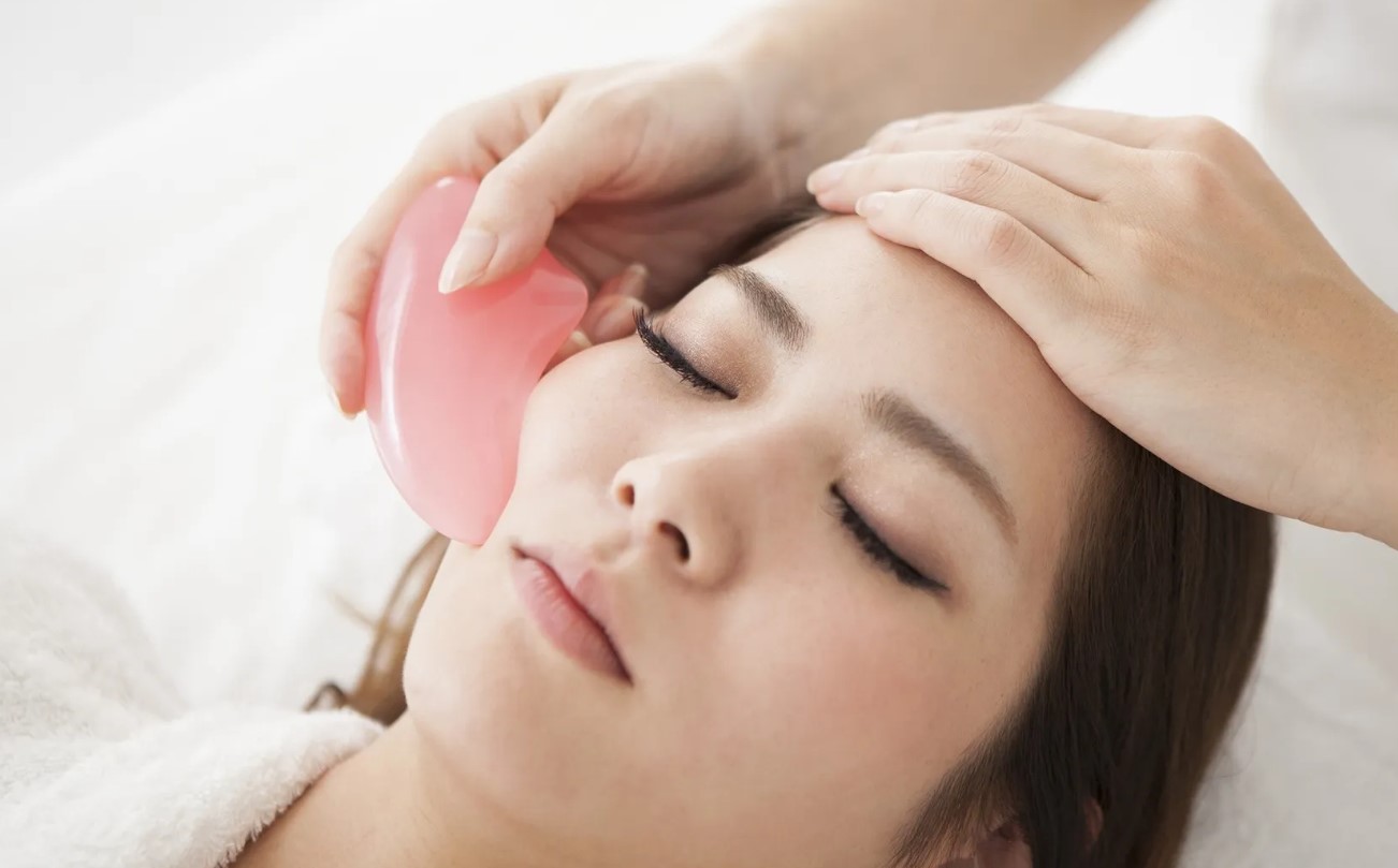 Gua Sha Masaj Aleti Ne İşe Yarar?